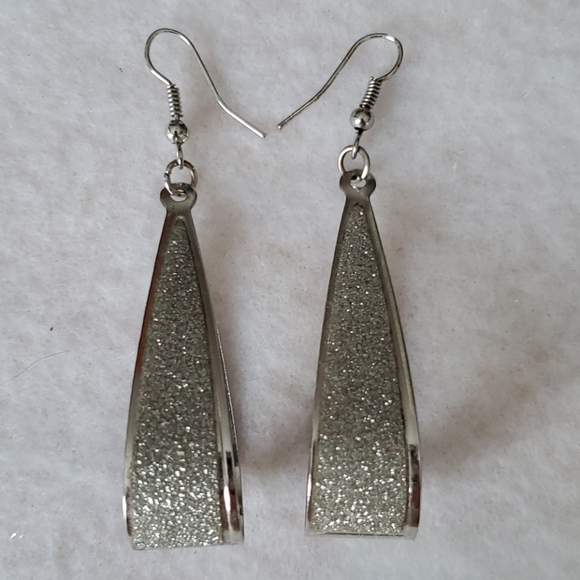 Silver Daggly Earring's - Picture 1 of 1
